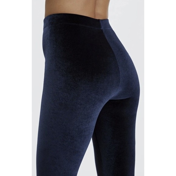 Fabletics Leggings Womens Small Navy Blue Velour Velvet Yoga - Picture 2 of 6